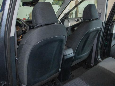 Used 2024 Kia Soul LX w/ Option Group 015 image 9