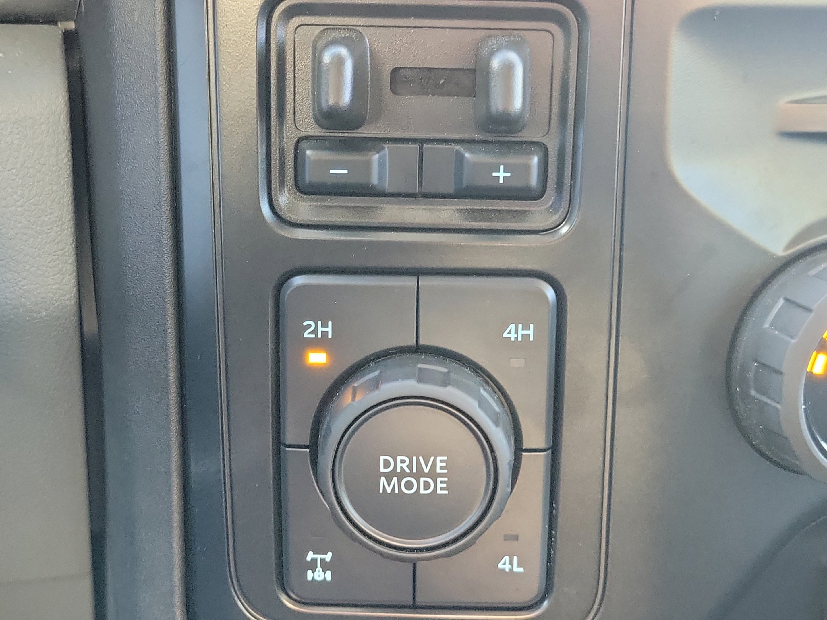 Used 2024 Ford F250 XL w/ STX Appearance Package AWD/4WD image 32