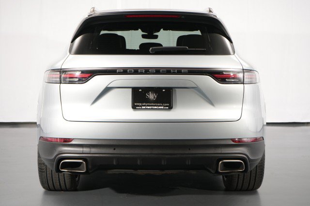 Used 2023 Porsche Cayenne AWD/4WD image 13
