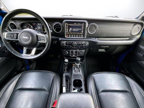 Used 2022 Jeep Wrangler Unlimited Sahara image 15