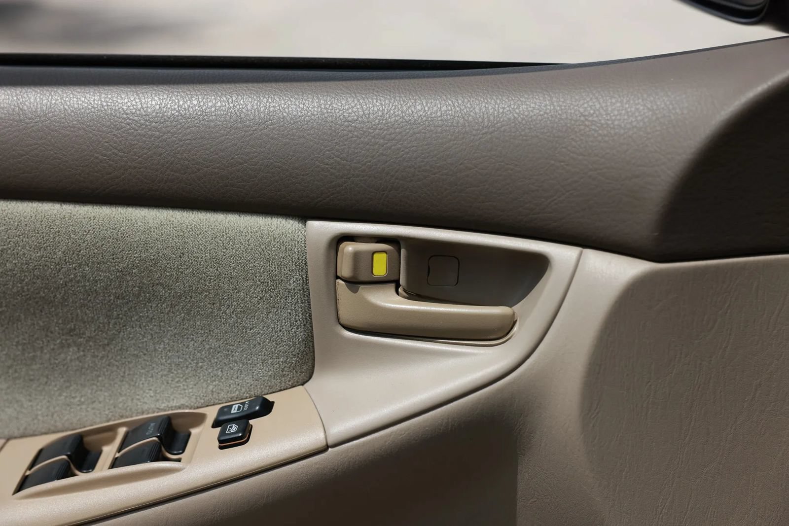 Used 2006 Toyota Corolla CE FWD image 41