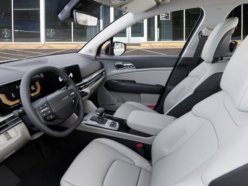 New 2026 Kia Sportage EX FWD image 17