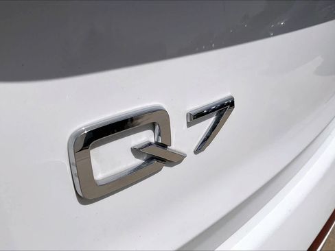 Used 2023 Audi Q7 3.0T Premium w/ Convenience Package AWD/4WD image 31