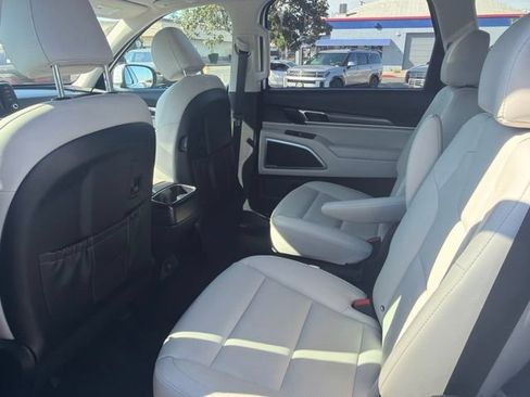Used 2021 Kia Telluride S FWD image 8