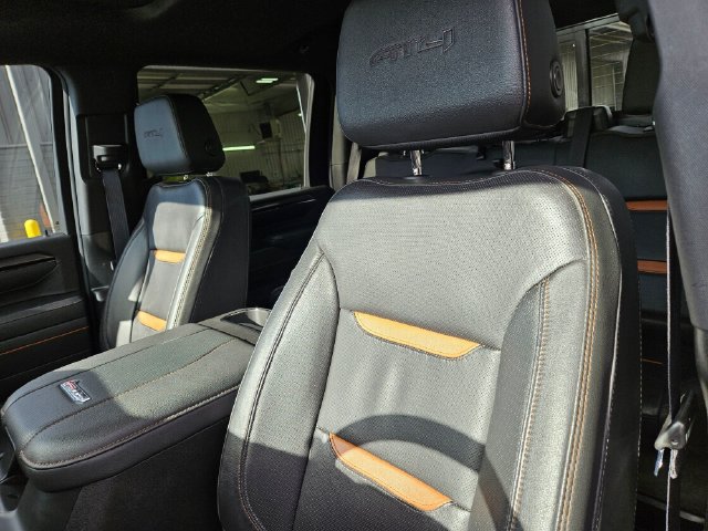 Used 2024 GMC Sierra 2500 AT4 w/ Technology Package AWD/4WD image 21