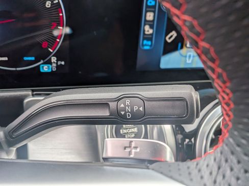 Certified 2025 Mercedes-Benz GLB 250 4MATIC image 26