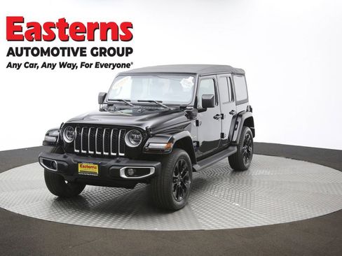 Used 2021 Jeep Wrangler Unlimited Sahara w/ Cold Weather Group AWD/4WD image 55