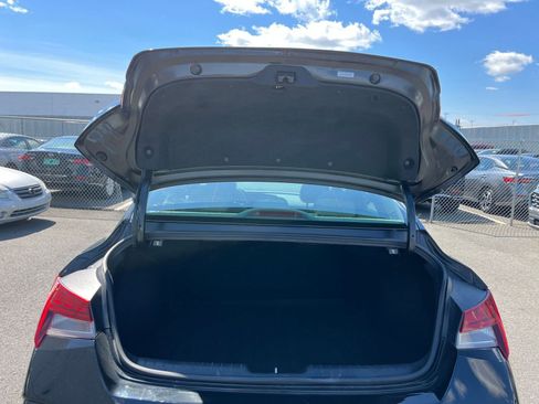 Used 2025 Hyundai Elantra SEL image 31