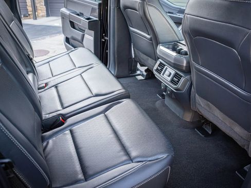 Used 2025 Ford F150 Lariat image 32