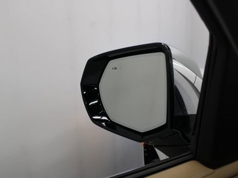 Used 2023 Chevrolet Tahoe Premier image 15