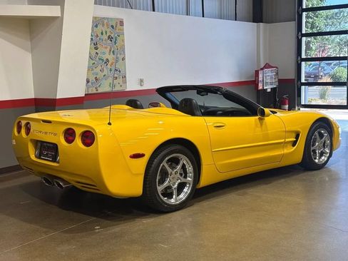 Used 2003 Chevrolet Corvette Convertible w/ Preferred Equipment Group1 RWD image 74