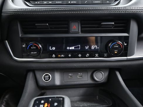 Used 2023 Nissan Rogue SV w/ SV Premium B Package image 26