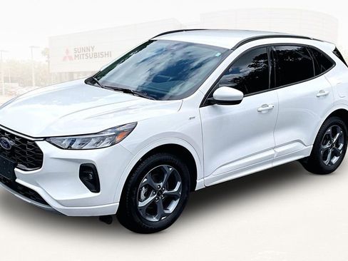 Used 2023 Ford Escape ST-Line Select AWD/4WD image 1