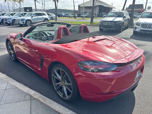 Used 2018 Porsche 718 Boxster S image 6