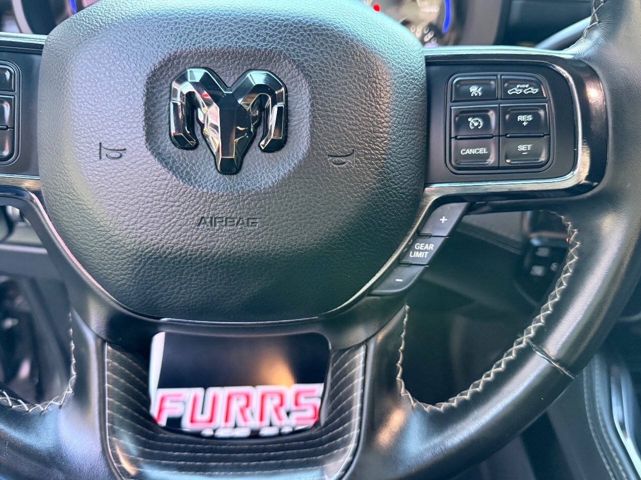 Used 2022 RAM 3500 Limited AWD/4WD image 26