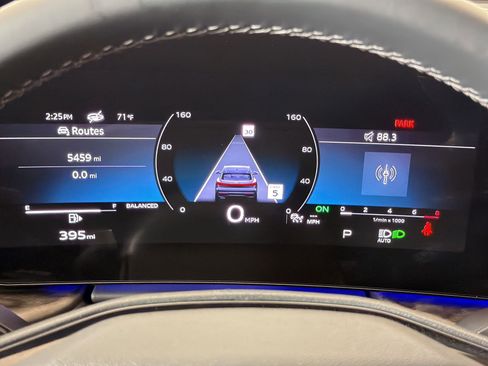 Used 2025 Audi Q5 Premium w/ Convenience Package image 19