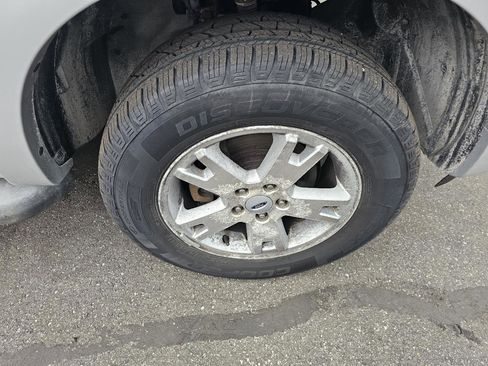 Used 2010 Ford Explorer XLT image 14