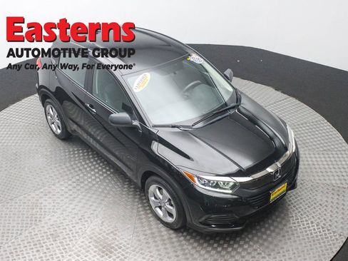 Used 2019 Honda HR-V LX image 3