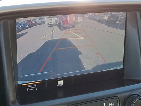 Used 2019 GMC Canyon SLE w/ SLE Convenience Package image 24