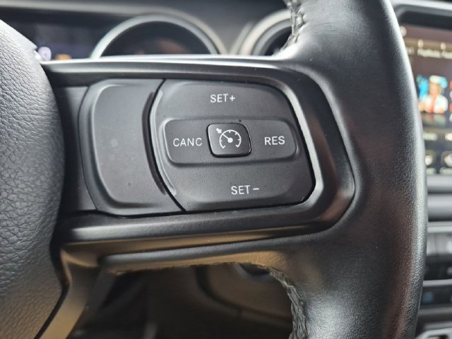 Used 2023 Jeep Wrangler Unlimited w/ Cold Weather Group AWD/4WD image 19