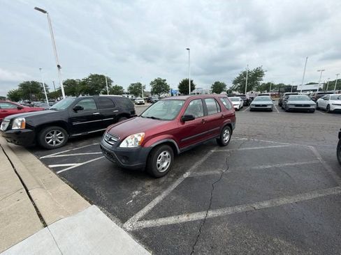 Used 2005 Honda CR-V LX image 3