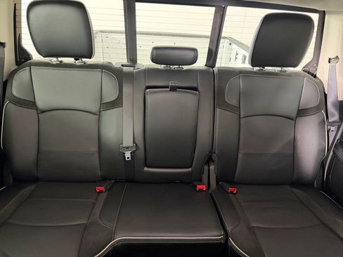 Used 2024 RAM 2500 Laramie w/ Safety Group AWD/4WD image 21