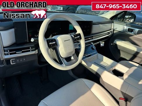 Used 2025 Hyundai Santa Fe SEL AWD/4WD image 15