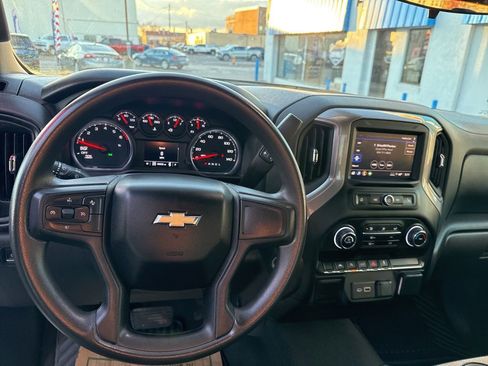 Used 2023 Chevrolet Silverado 1500 Custom image 22