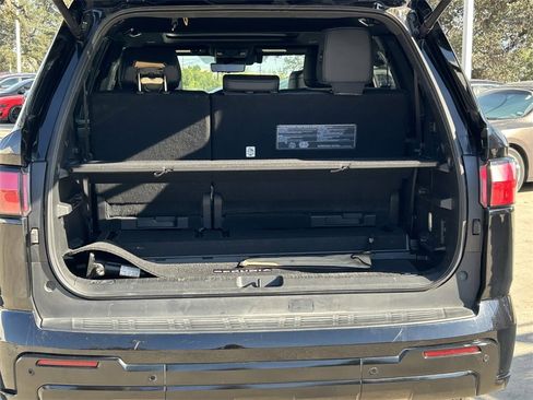 Used 2024 Toyota Sequoia Platinum image 12