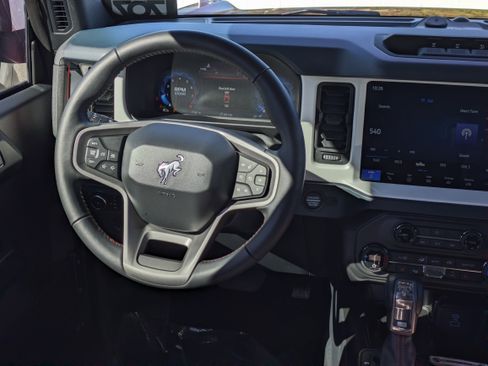 New 2025 Ford Bronco Heritage Edition image 33