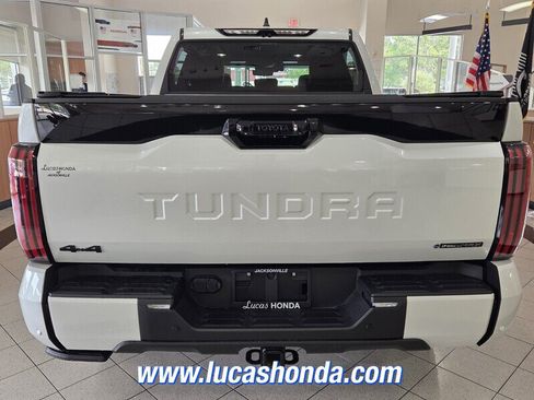 Used 2025 Toyota Tundra Platinum AWD/4WD image 5