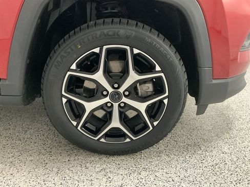 Used 2025 Jeep Compass Limited AWD/4WD image 13