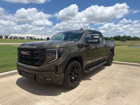 Used 2024 GMC Sierra 1500 Elevation w/ Preferred Package AWD/4WD image 1