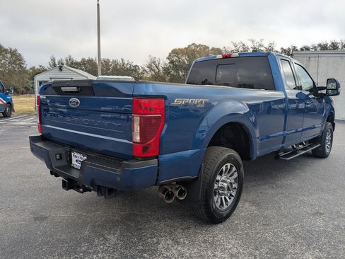 Used 2022 Ford F350 Lariat image 4