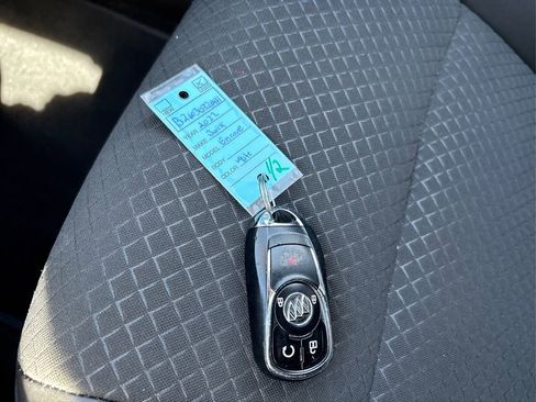 Used 2022 Buick Encore Preferred w/ Safety Package AWD/4WD image 34