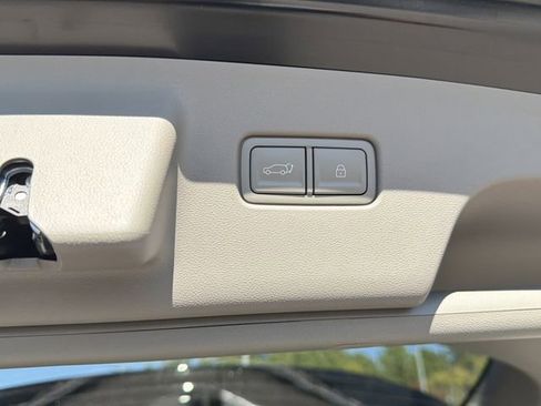 New 2026 Hyundai Palisade Limited FWD image 19
