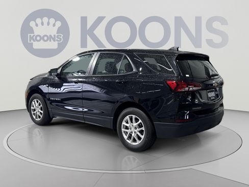 Used 2023 Chevrolet Equinox LS w/ Driver Confidence II Package AWD/4WD image 8
