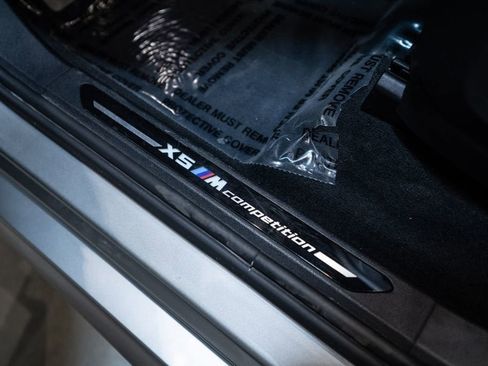 Used 2021 BMW X5 M image 31