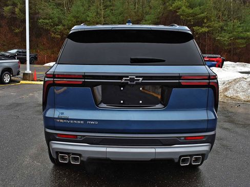 New 2026 Chevrolet Traverse LT w/ Driver Confidence Package image 7
