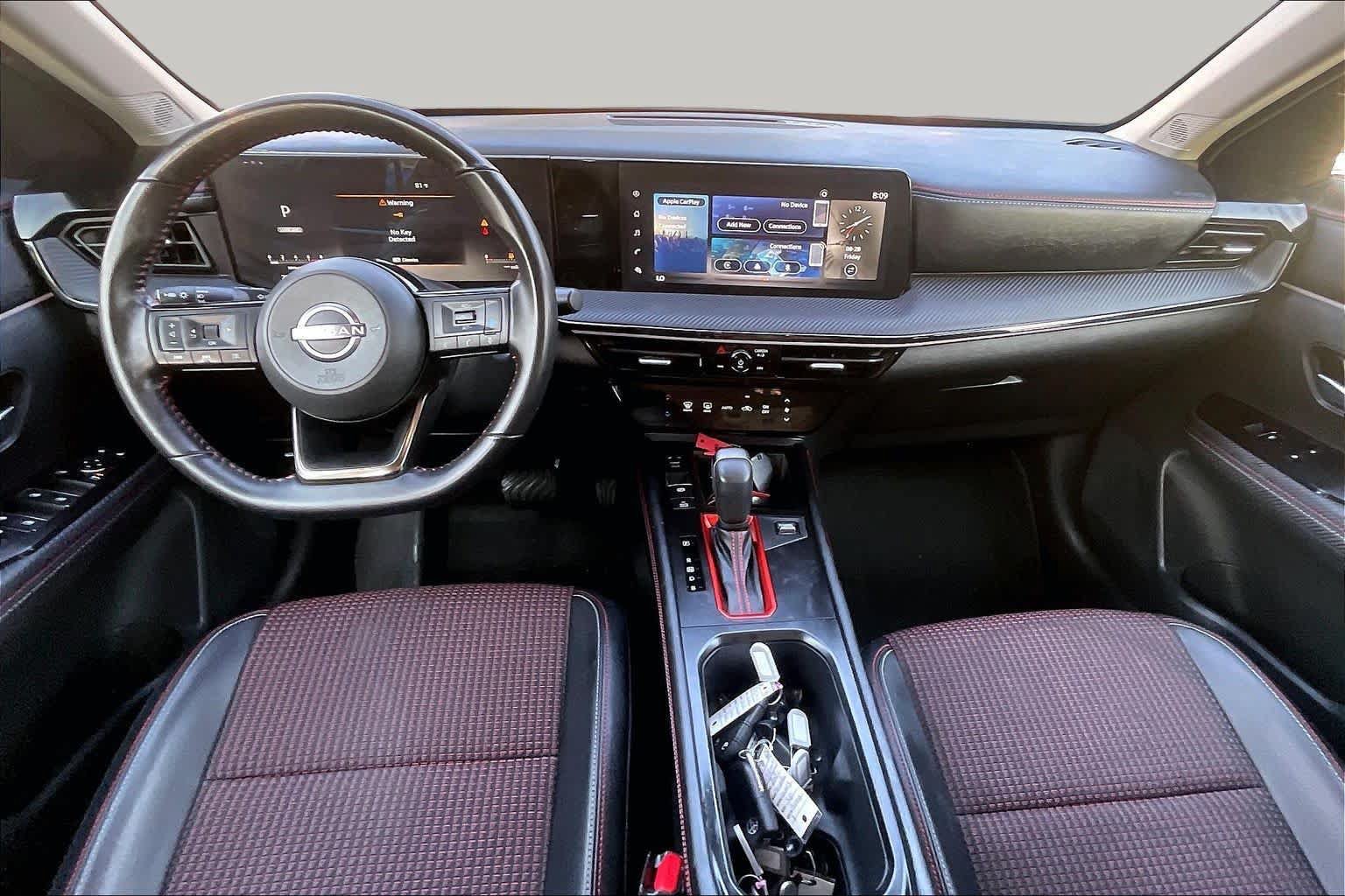 Used 2025 Nissan Kicks SR FWD image 15