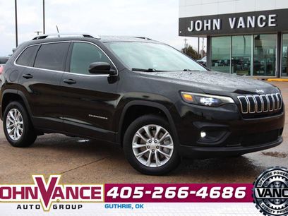 Used 2019 Jeep Cherokee Latitude w/ Popular Appearance Group