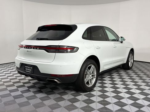 Certified 2020 Porsche Macan image 9