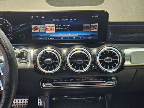 Used 2026 Mercedes-Benz GLB 35 AMG 4MATIC image 26