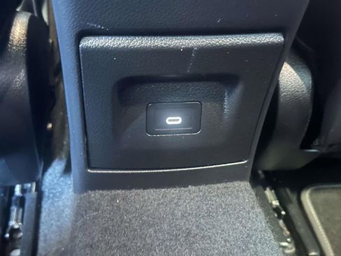 Used 2025 Mercedes-Benz CLA 250 4MATIC image 15