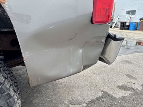 Used 2013 Chevrolet Silverado 1500 LT AWD/4WD image 19