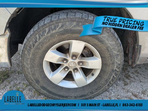 Used 2021 RAM 1500 Classic SLT AWD/4WD image 10