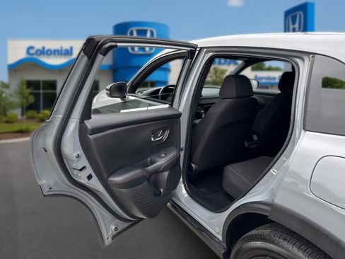 Certified 2025 Honda HR-V Sport image 27