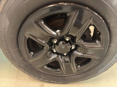 Used 2008 Toyota RAV4 4WD image 33