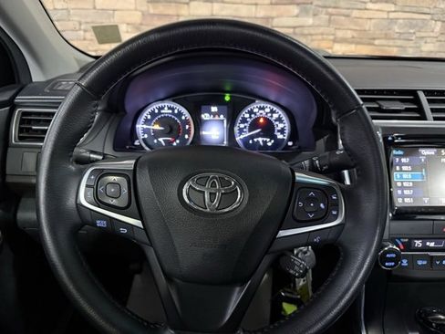 Used 2017 Toyota Camry XLE image 14
