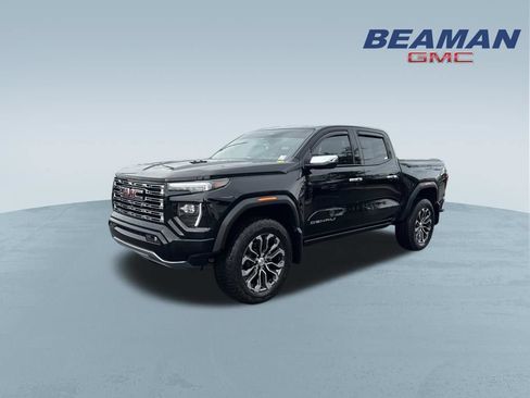 Used 2024 GMC Canyon Denali AWD/4WD image 3